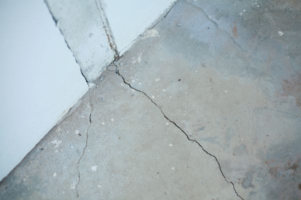 Garage Crack Repair in Peyton
