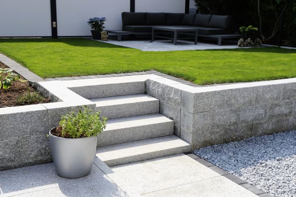 Exterior Step Repair in Peyton