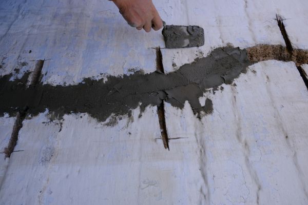 Concrete Fissure Repair in Peyton